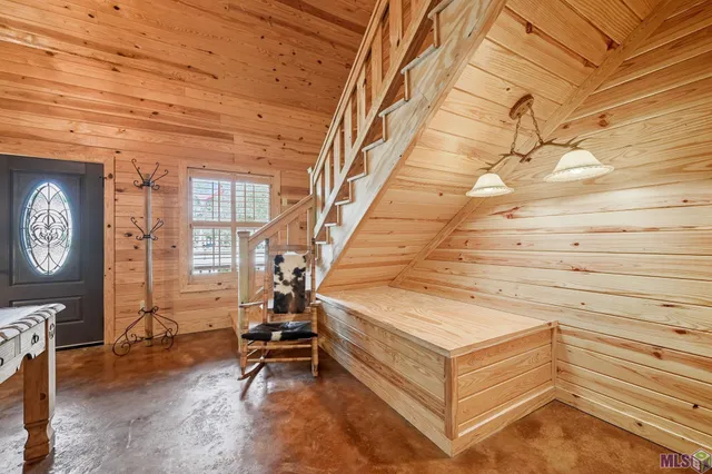 $469,900 | 10440 Matherne Pl Drive, Denham Springs, LA 70726