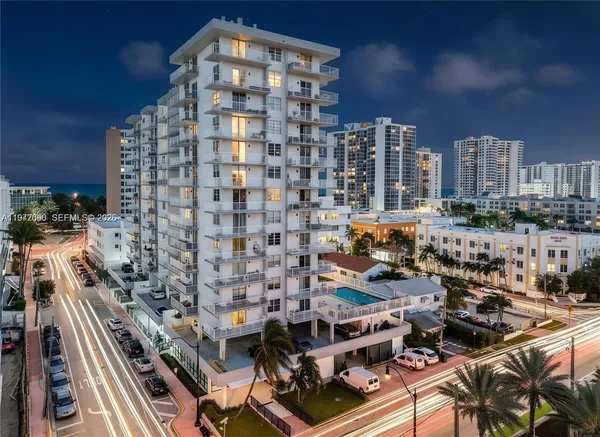 $2,690 | 2829 Indian Creek Drive, Unit PH3, Miami Beach, FL 33140