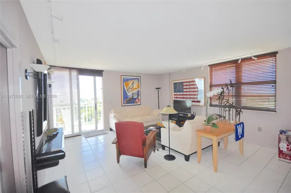 $2,690 | 2829 Indian Creek Drive, Unit PH3, Miami Beach, FL 33140