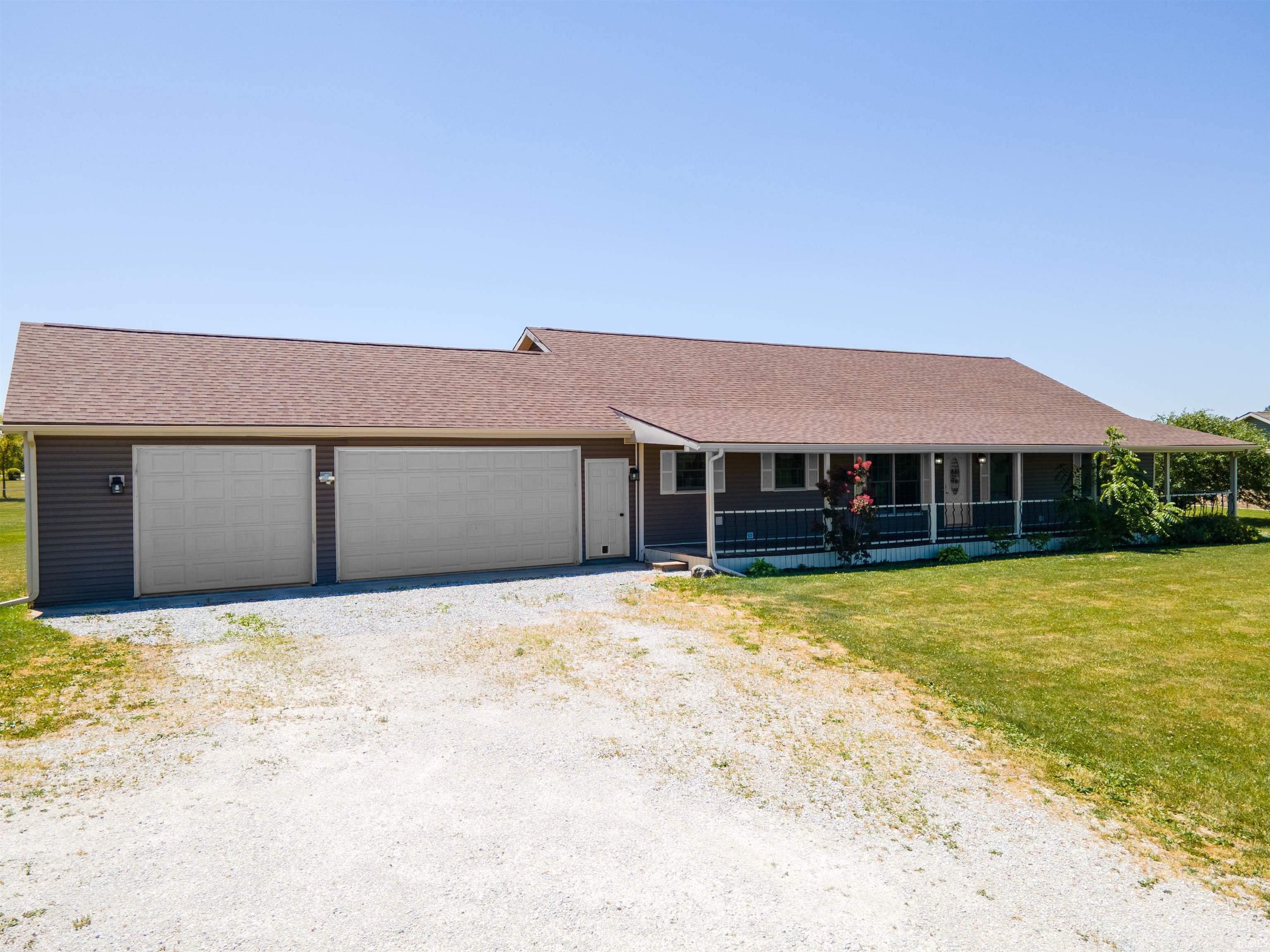 5835 North Lagro Road Marion, IN 46952 - Photo 1 of 36
