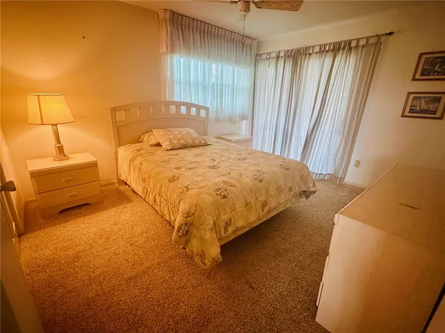 $1,600 | 8 Vista Palm Lane, Unit 202, Vero Beach, FL 32962