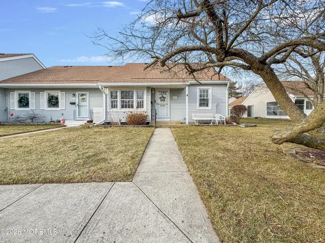 $335,000 | 161 A Parkway Drive, Unit A, Freehold, NJ 07728