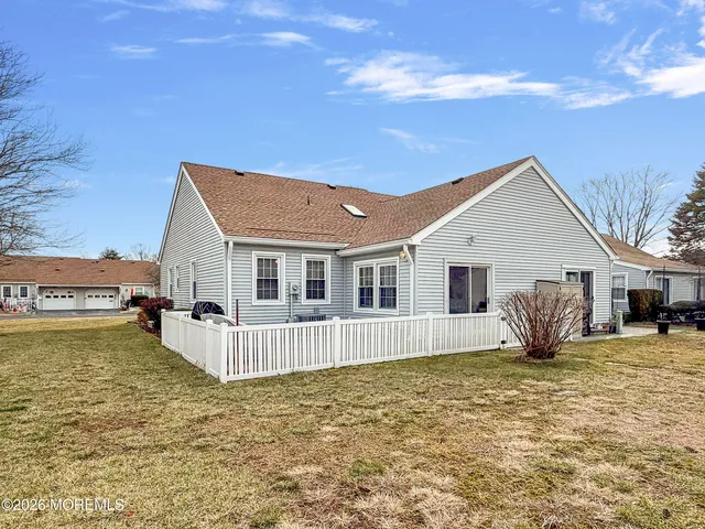 $335,000 | 161 A Parkway Drive, Unit A, Freehold, NJ 07728