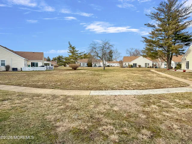 $335,000 | 161 A Parkway Drive, Unit A, Freehold, NJ 07728