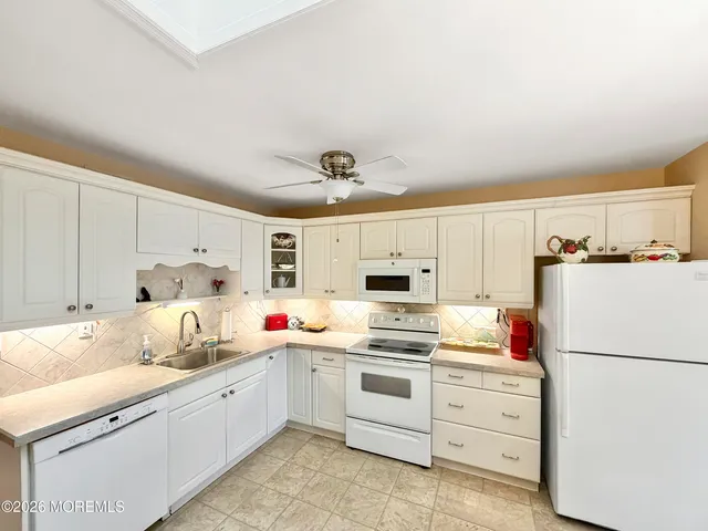 $335,000 | 161 A Parkway Drive, Unit A, Freehold, NJ 07728