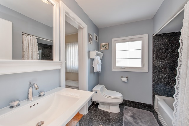 77 Church Road Winnetka, IL 60093 - Photo 11 of 19