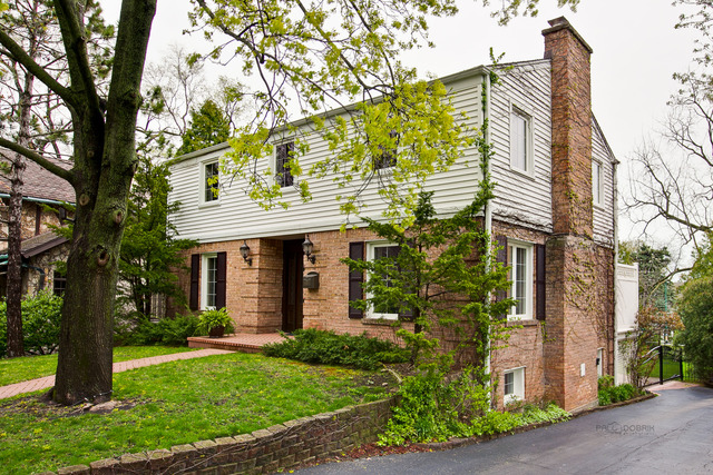 77 Church Road Winnetka, IL 60093 - Photo 2 of 19