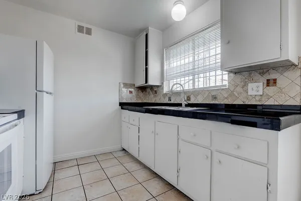 $1,095 | 3237 Arlene Way, Unit 3, Las Vegas, NV 89108