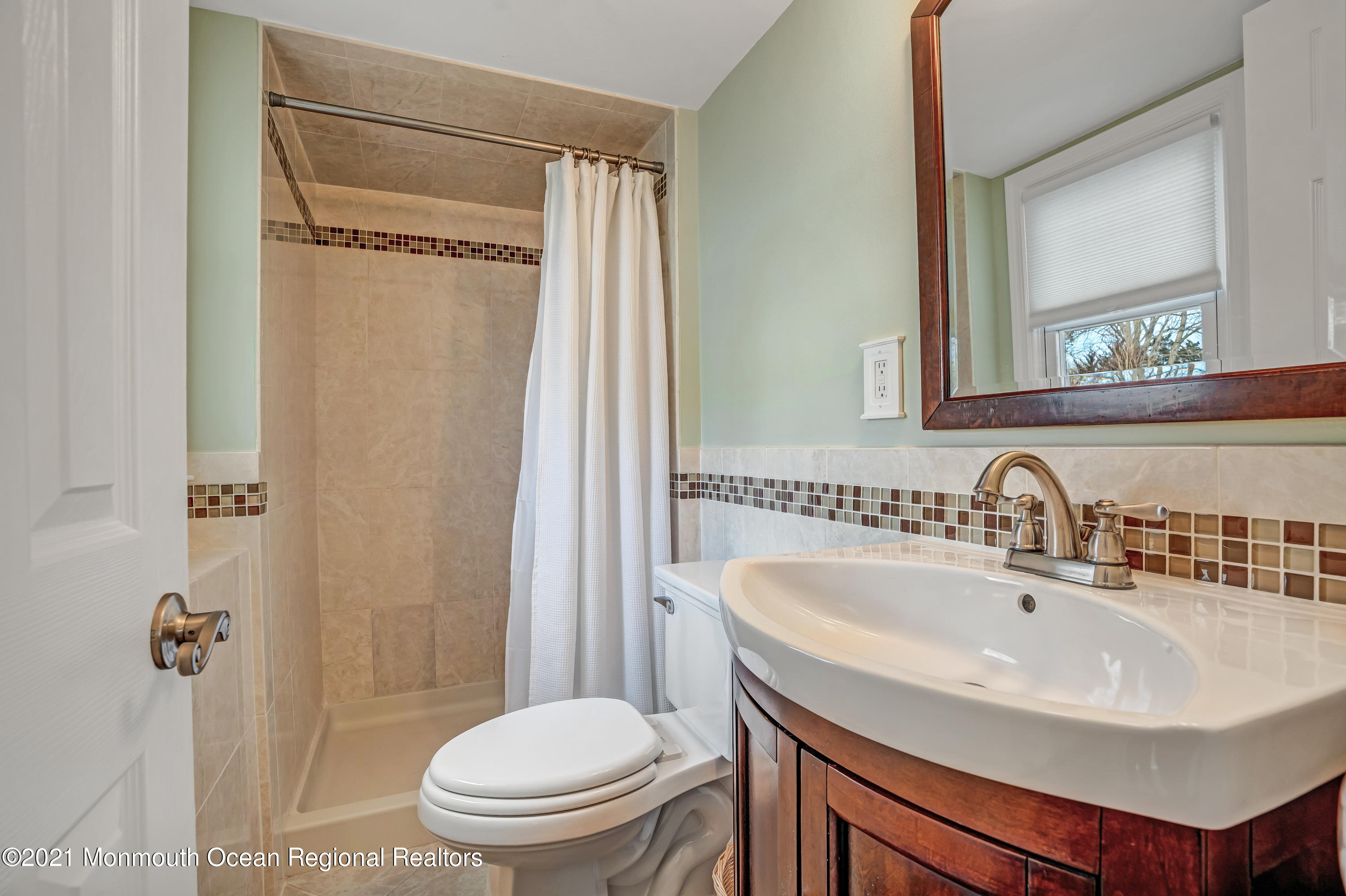 118 Valley Road Neptune Township, NJ 07753 - Photo 20 of 53 DSC02780