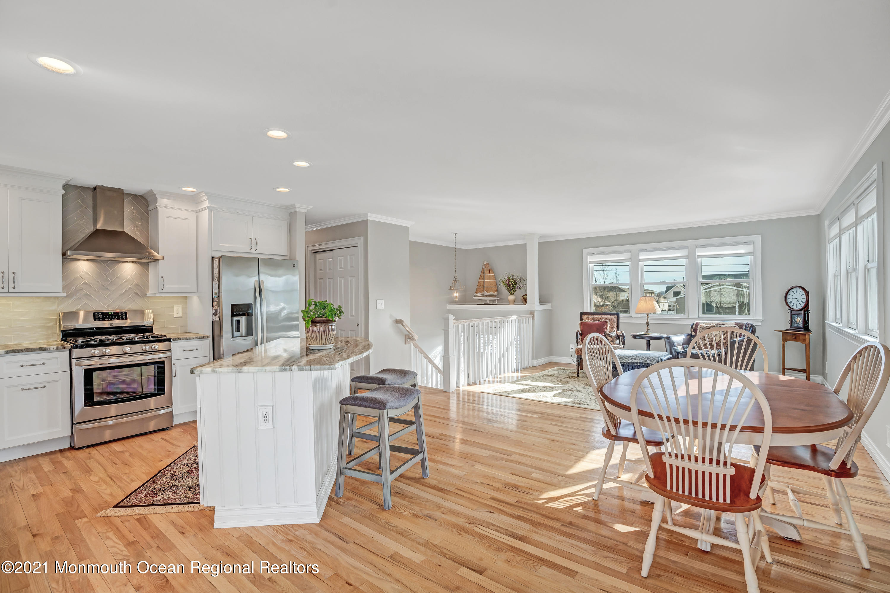 118 Valley Road Neptune Township, NJ 07753 - Photo 3 of 53 DSC02870