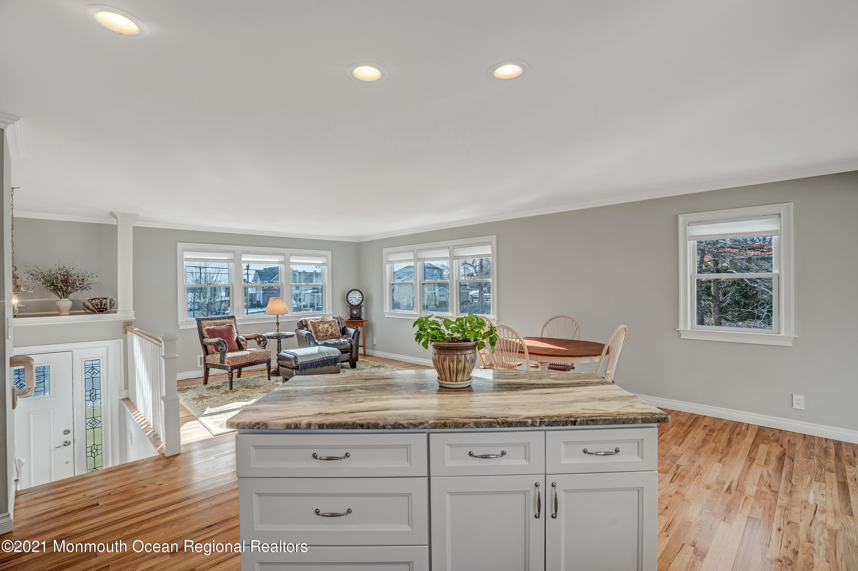 118 Valley Road Neptune Township, NJ 07753 - Photo 8 of 53 DSC02865