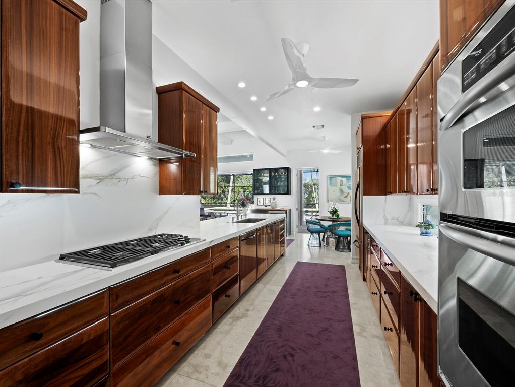 1909 Field Road Sarasota, FL 34231 - Photo 9 of 66 Gallery Image 9