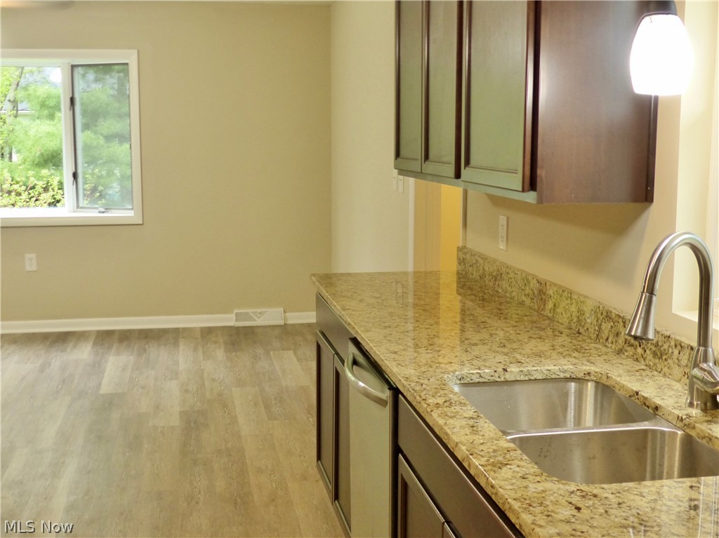 12317 Bean Road Chardon, OH 44024 - Photo 6 of 35