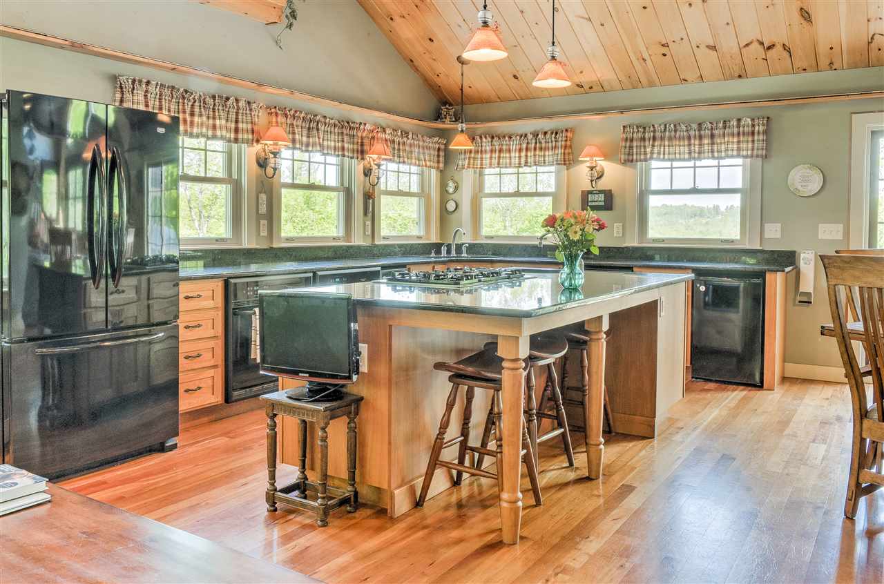 6 Lakeview Road Nelson, NH 03457 - Photo 11 of 40