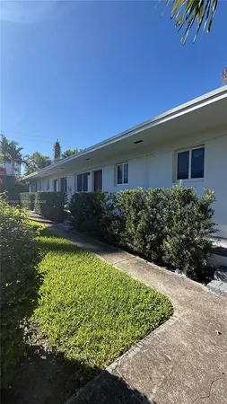 $1,650 | 1070 Northeast 80th Street, Unit 1, Miami, FL 33138