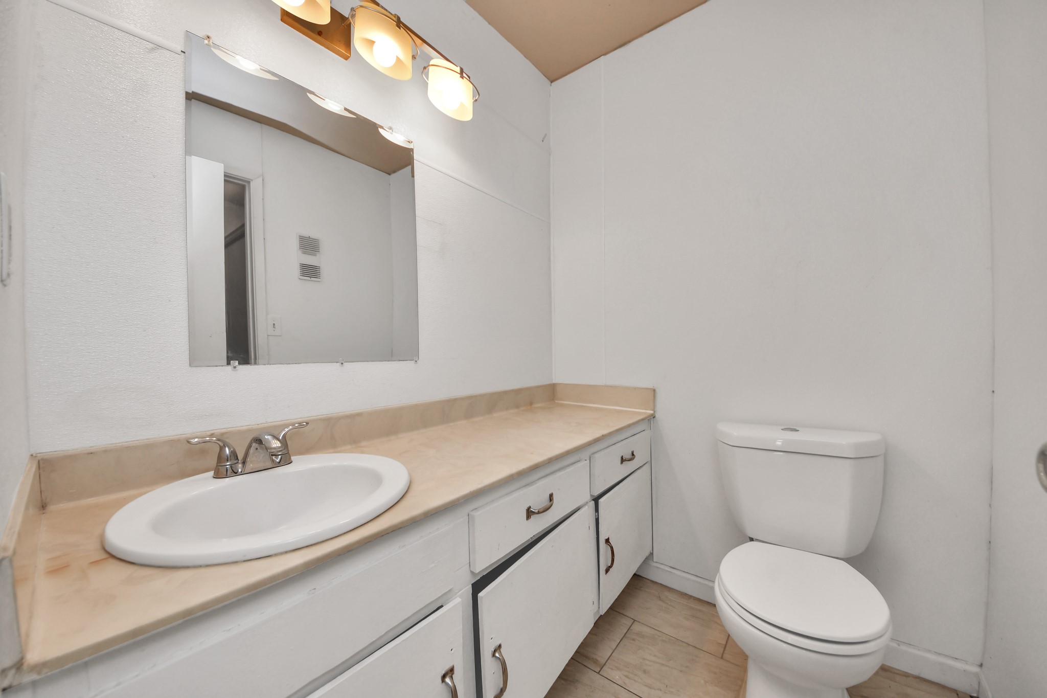 6161 Reims Road, Unit 1203 Houston, TX 77036 - Photo 25 of 34 Gallery Image 25