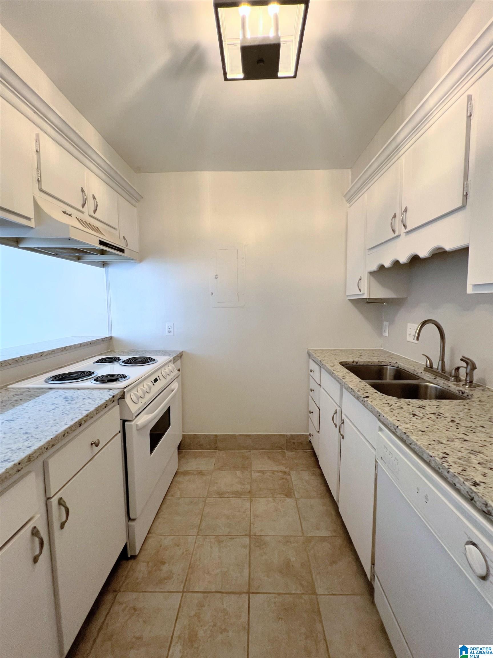 3350 Altamont Road South, Unit C9 Birmingham, AL 35205 - Photo 6 of 13