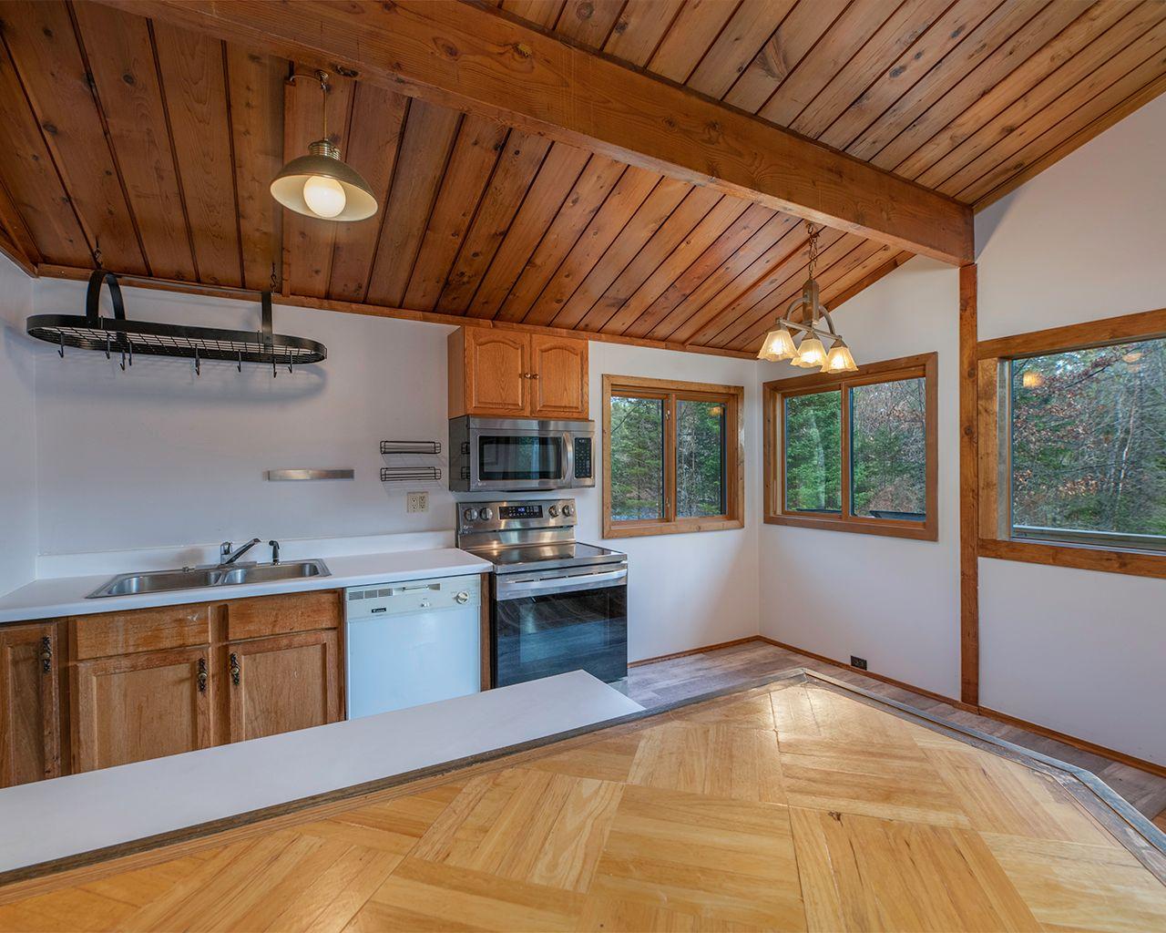 2574 Ryan Rpds Bluff Rhinelander, WI 54501 - Photo 5 of 46 Gallery Image 5