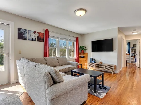 $320,000 | 5 Duane Court, Middlebury, VT 05753