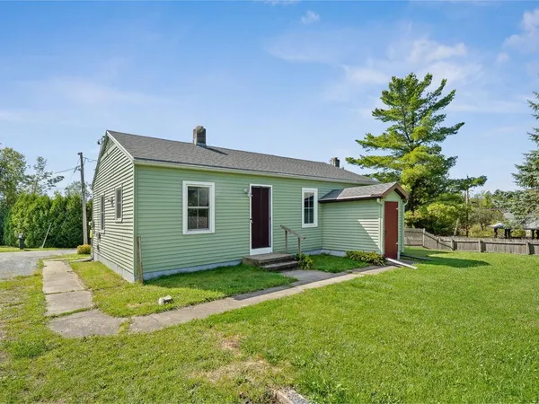 $320,000 | 5 Duane Court, Middlebury, VT 05753