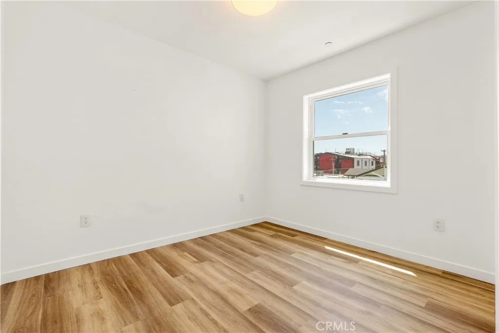 228 Arena Street El Segundo, CA 90245 - Photo 15 of 19