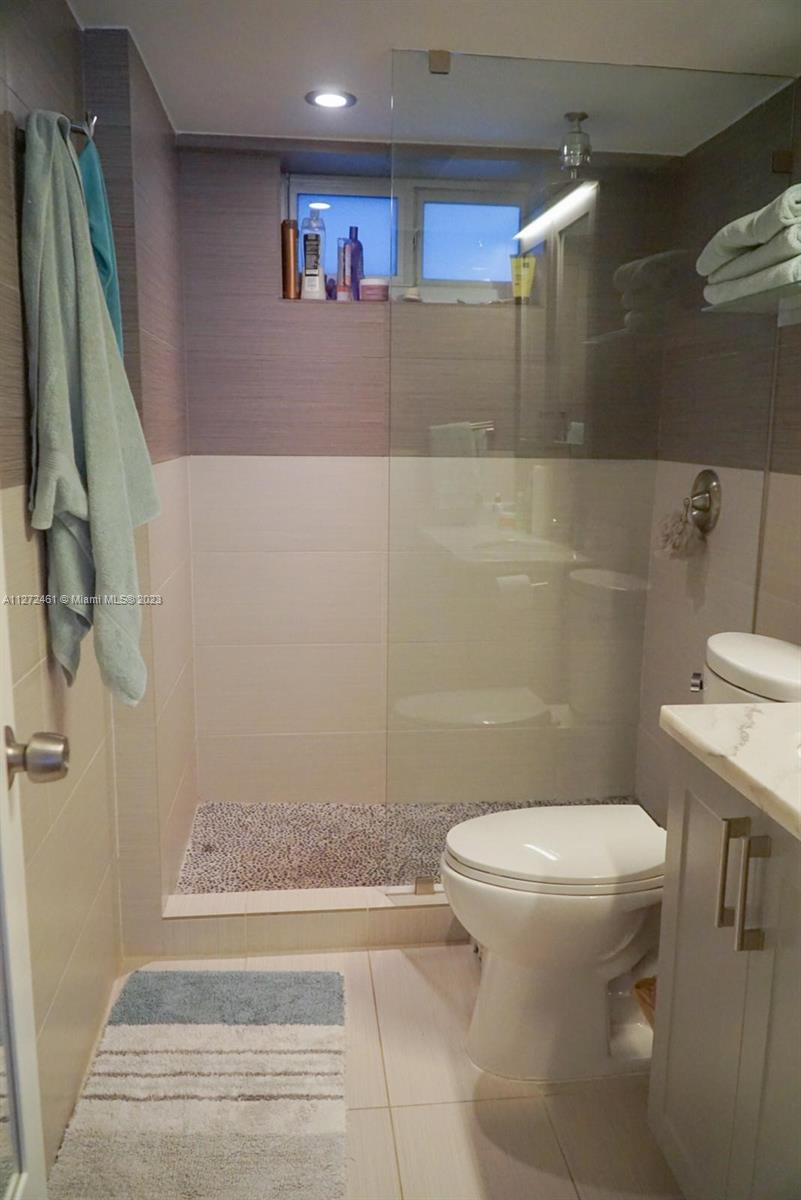 1025 Alton Road, Unit 203 Miami Beach, FL 33139 - Photo 54 of 75 Gallery Image 54