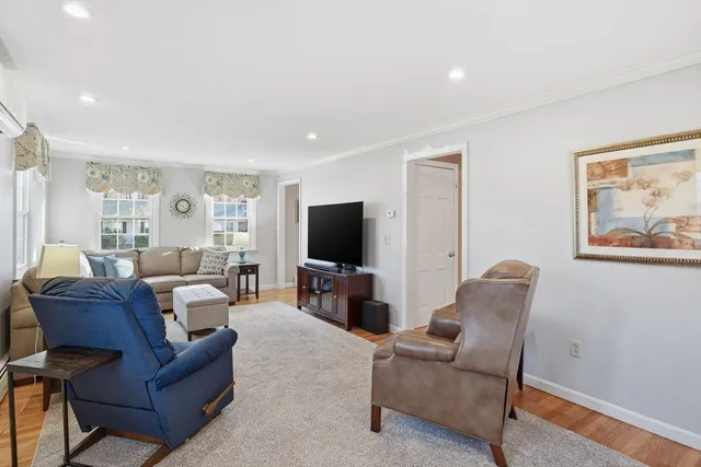 $529,900 | 283 Forest Glen, West Springfield, MA 01089