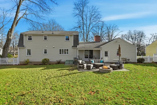 $529,900 | 283 Forest Glen, West Springfield, MA 01089