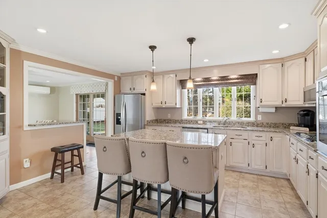 $529,900 | 283 Forest Glen, West Springfield, MA 01089