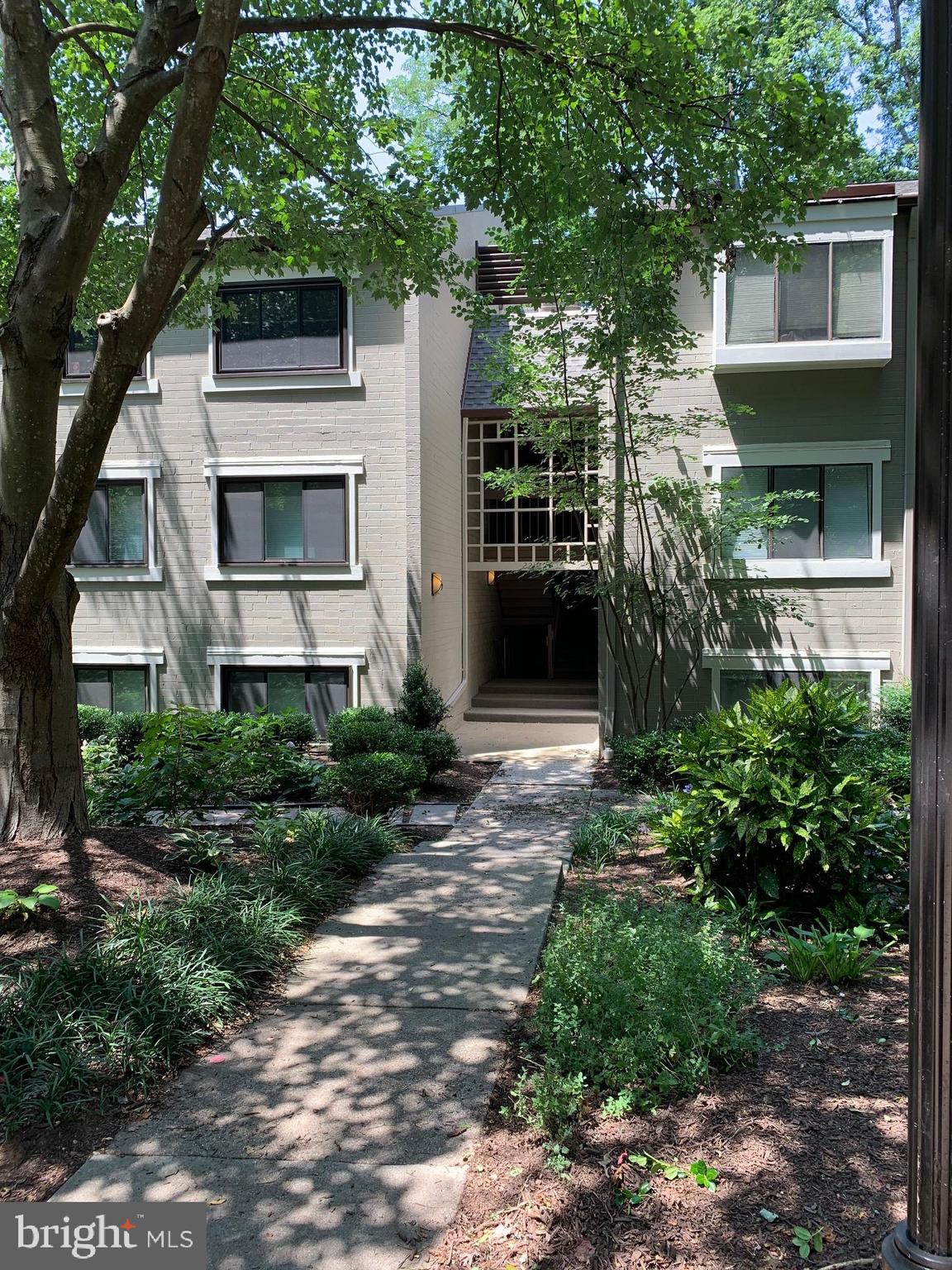 2212 Springwood Drive, Unit T5 Reston, VA 20191 - Photo 36 of 40 2212 SPRINGWOOD DR #T5, RESTON, VA