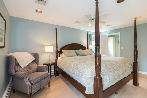 432 Frank Smith Road Longmeadow, MA 01106 - Photo 12 of 30 Gallery Image 12