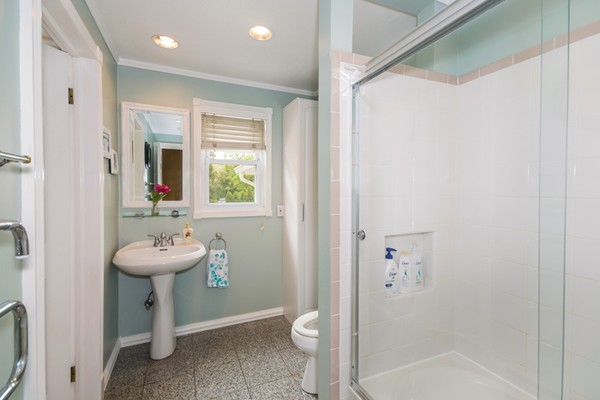 432 Frank Smith Road Longmeadow, MA 01106 - Photo 15 of 30 Gallery Image 15