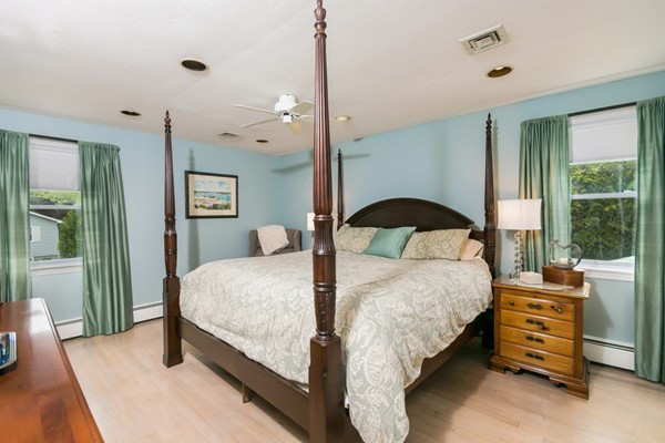 432 Frank Smith Road Longmeadow, MA 01106 - Photo 5 of 30 Gallery Image 5