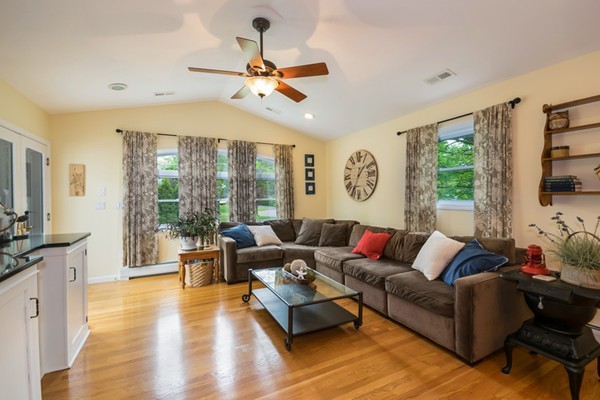 432 Frank Smith Road Longmeadow, MA 01106 - Photo 10 of 30 Gallery Image 10