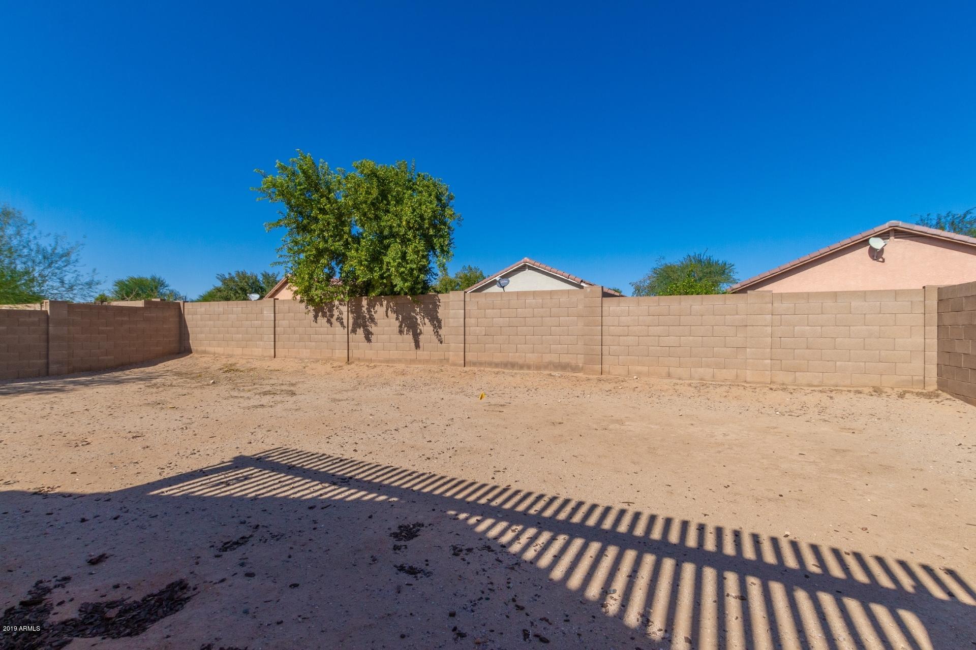 15042 West Redfield Road Surprise, AZ 85379 - Photo 19 of 22 0019-Redfield (19)