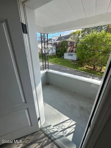 $1,400 | 623 Seneca Street, Schenectady, NY 12308