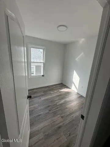 $1,400 | 623 Seneca Street, Schenectady, NY 12308