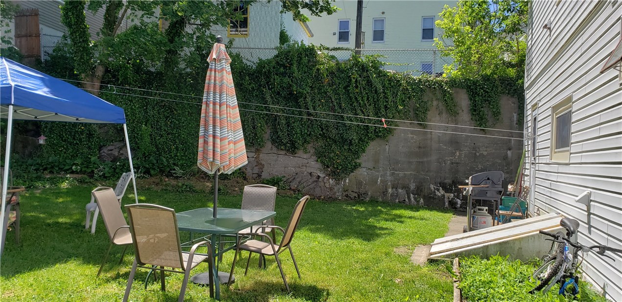 56 Wilson Avenue Woonsocket, RI 02895 - Photo 4 of 49 Gallery Image 4