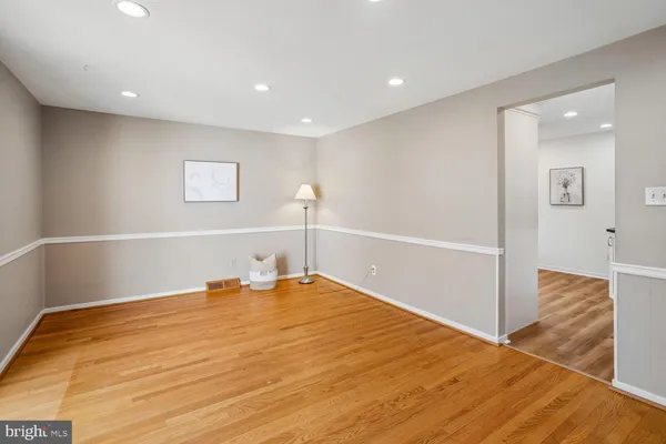 $510,000 | 5209 Windmill Lane, Columbia, MD 21044