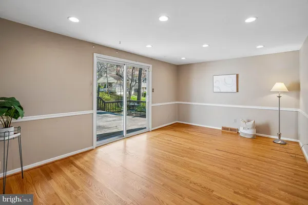 $510,000 | 5209 Windmill Lane, Columbia, MD 21044