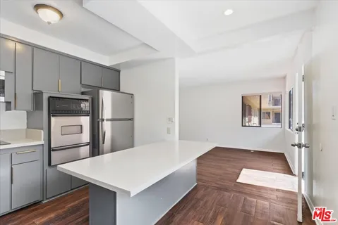 $415,000 | 410 North Market Street, Unit 3, Inglewood, CA 90302