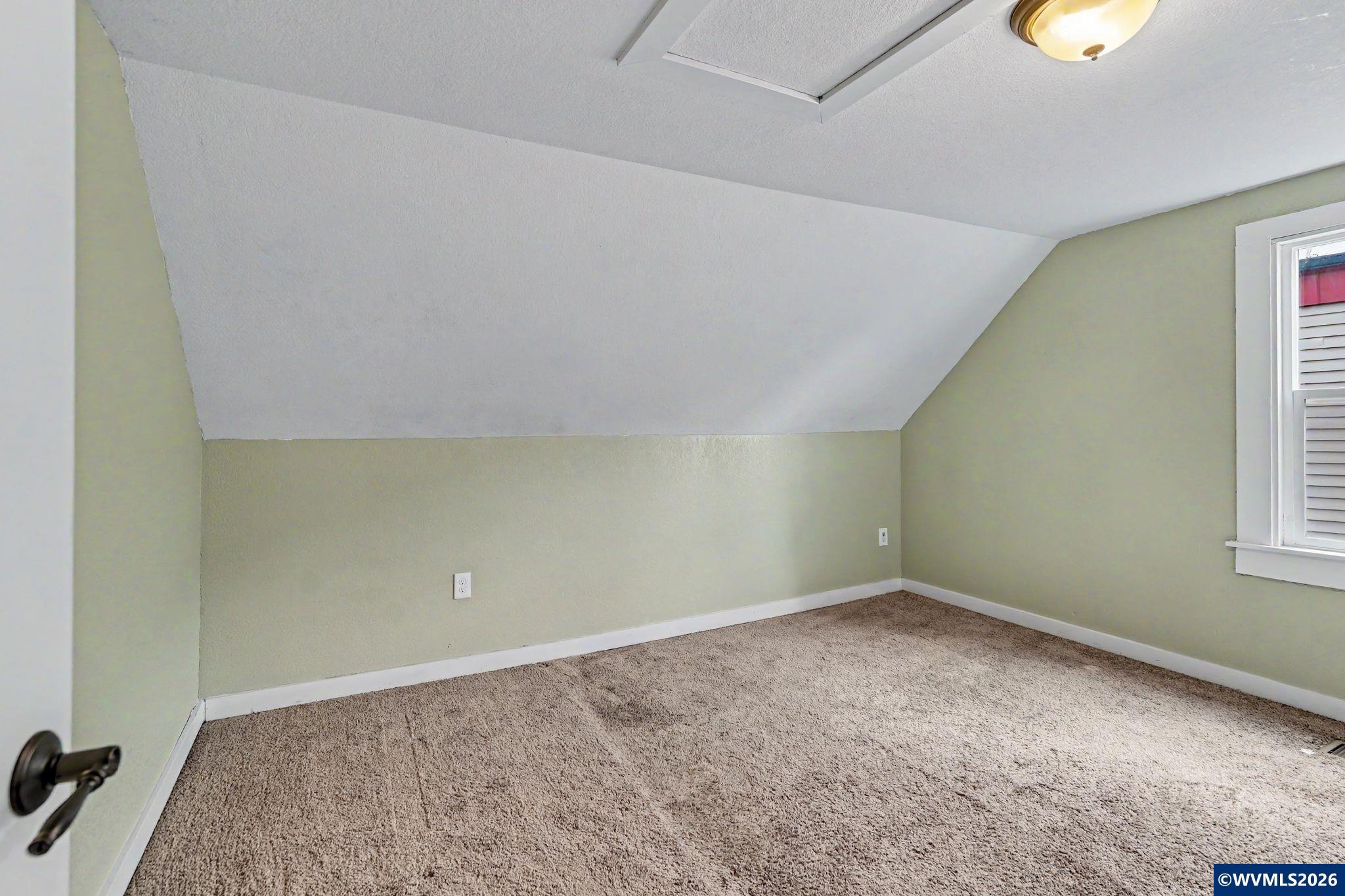 213 Mill Street Silverton, OR 97381 - Photo 20 of 30