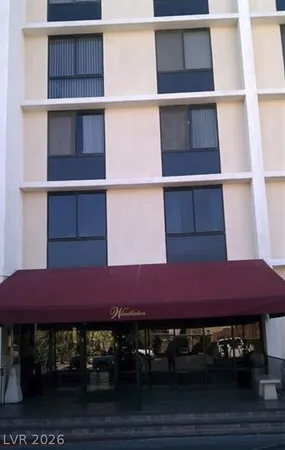 $1,350 | 3930 South University Center Drive, Unit 901, Las Vegas, NV 89119