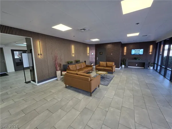 $1,350 | 3930 South University Center Drive, Unit 901, Las Vegas, NV 89119