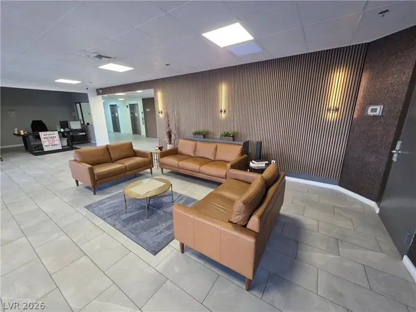 $1,350 | 3930 South University Center Drive, Unit 901, Las Vegas, NV 89119