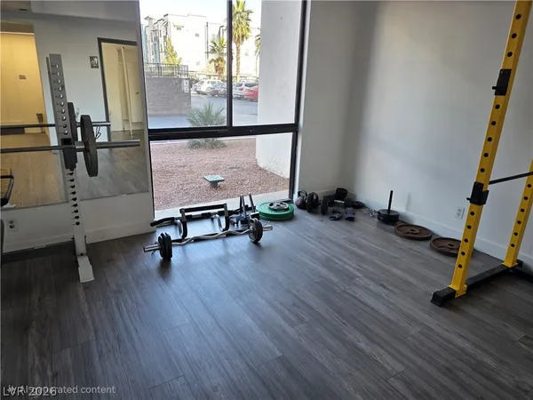 $1,350 | 3930 South University Center Drive, Unit 901, Las Vegas, NV 89119