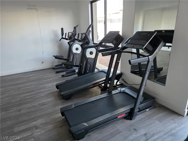 $1,350 | 3930 South University Center Drive, Unit 901, Las Vegas, NV 89119