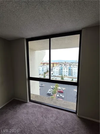 $1,350 | 3930 South University Center Drive, Unit 901, Las Vegas, NV 89119