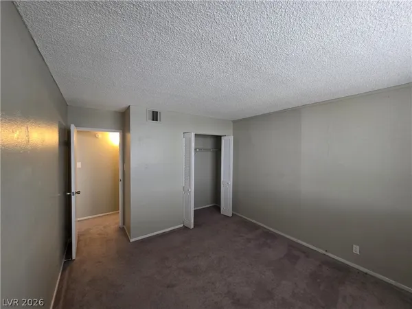 $1,350 | 3930 South University Center Drive, Unit 901, Las Vegas, NV 89119