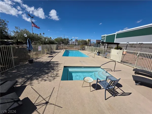 $1,350 | 3930 South University Center Drive, Unit 901, Las Vegas, NV 89119